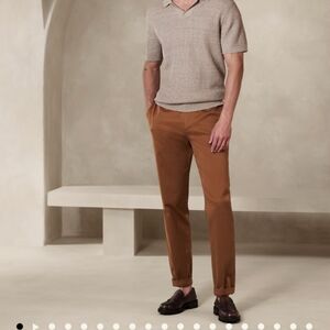 Banana Republic Athletic Rapid Movement Chinos 33x30